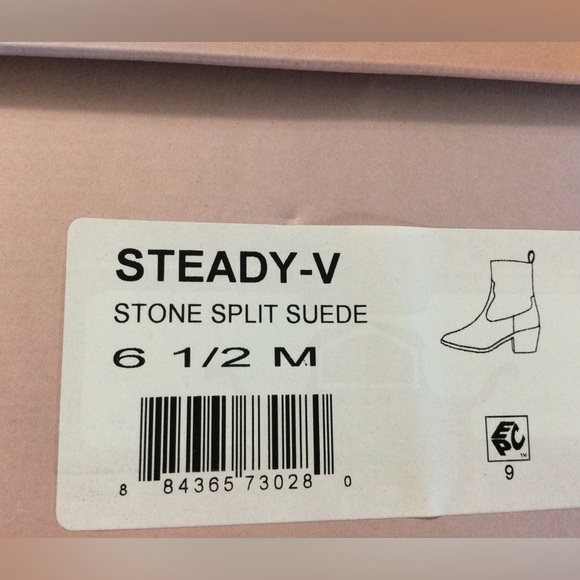 Lisa Vicky Steady Western Stone Pointed Toe Bootie - Picture 12 of 12